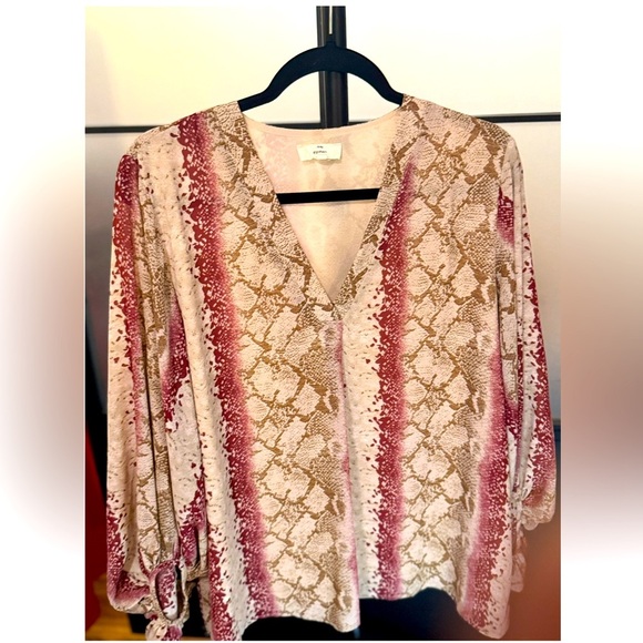 Entro Striped Long Sleeve Blouse in Large - Picture 2 of 7